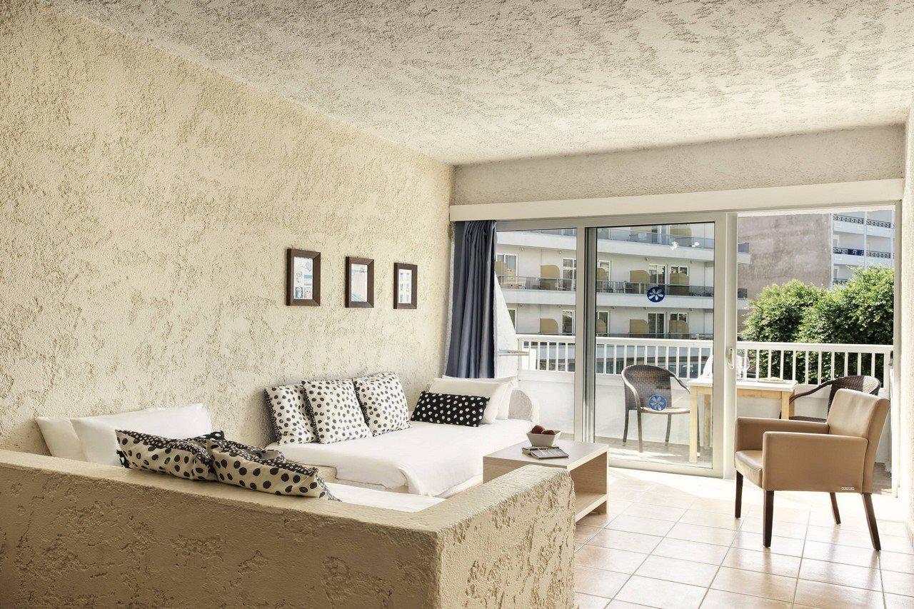 The Apartments By Esperia Rhodes City ภายนอก รูปภาพ